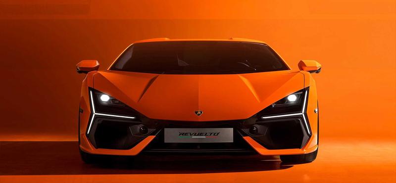 A Lamborghini Revuelto csodája Magyarországon: a Gresham-palota előtt kapták lencsevégre