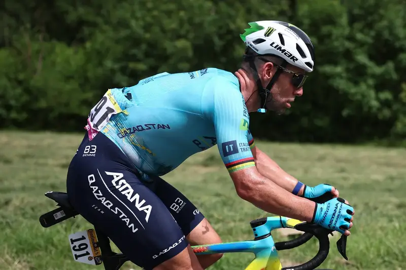 Cavendish hányás és szenvedés után is teljesítette a Tour de France nyitószakaszát