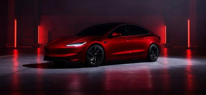 Megérkezett Magyarországra a vadonatúj Tesla Model 3 Performance