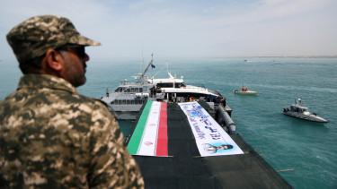 Az iráni haditengerészet modern fregattja váratlanul elsüllyedt