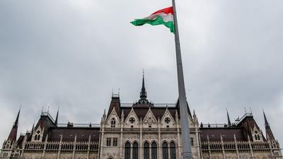 Orosz hekkertámadás a magyar külügy ellen: bizottsági ülés részletei