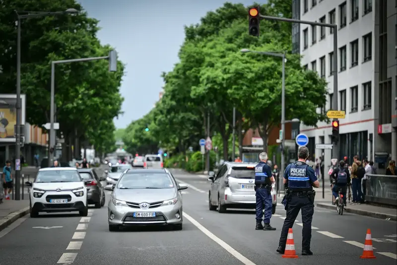 Három ember megsebesült egy késeléses támadásban a lyoni metróban