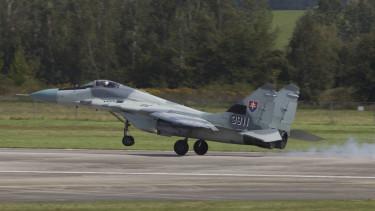 Botrány Szlovákiában a MiG-29-es vadászgépek Ukrajnának történő átadása miatt