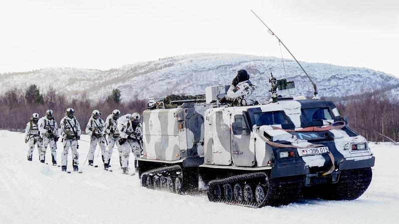 Svédország amerikai katonai bázisokat fogad a NATO-csatlakozás jegyében