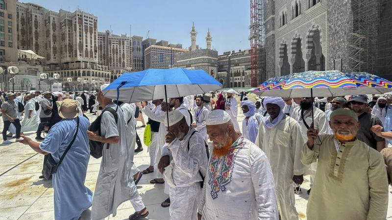 Tragédia Mekkában: több mint 500 zarándok halt meg a hőség miatt