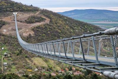 Magyarországon épült meg a világ leghosszabb kötélhídja