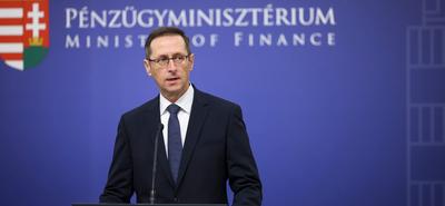 A kormány az államadósság folyamatos csökkentését ígérte meg Brüsszelnek