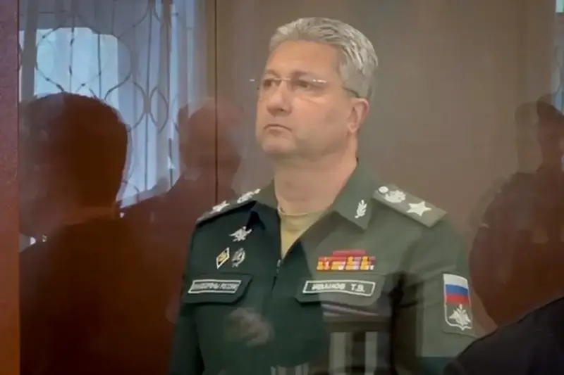 Orosz védelmi miniszter helyettese őrizetben: belső hatalmi harcok jele?