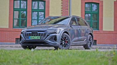Az Audi Q8 e-tron újdonsága: 780 ezer forintos virtuális tükrök