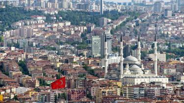 Törökország ipari termelése csökkent, a munkanélküliség azonban javult