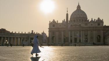 Első alkalommal kell védekeznie a Vatikánnak egy angol bíróságon
