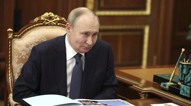 Putyin az elfoglalt területek jövőjéről és az orosz gazdasági kihívásokról beszélt