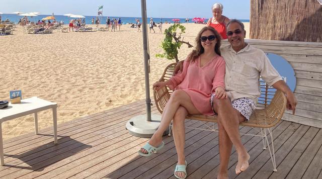 Joshi Bharat és párja, Kiss Virág első közös nyaralása Spanyolországban