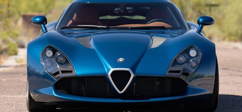 Egy ritkaság szuperautó: Alfa Romeo TZ3 Stradale eladó