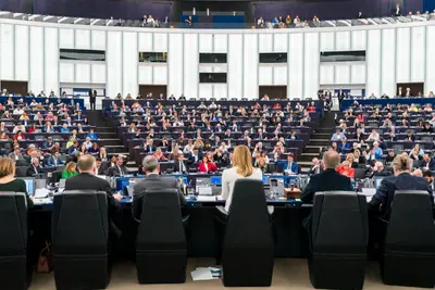 Az Európai Parlamenti frakciók dinamikája a közelgő választások tükrében