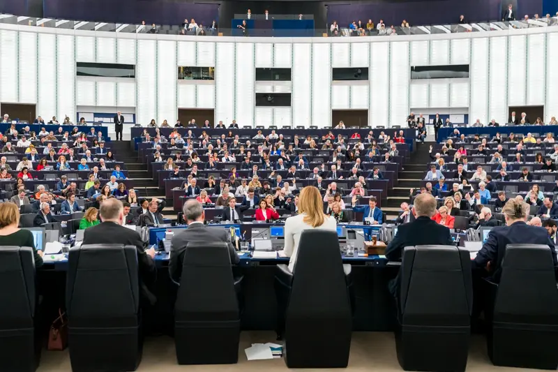 Az Európai Parlamenti frakciók dinamikája a közelgő választások tükrében