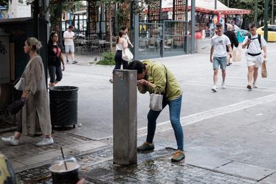 Görögországi hőhullám veszélyezteti a turistákat: kritikus helyzetek és intézkedések