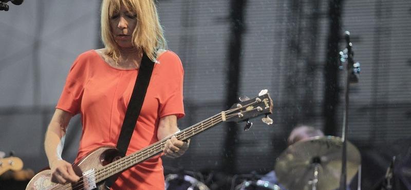 Kim Gordon, a Sonic Youth legendája szólókoncertet ad Budapesten