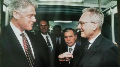 Bill Clinton botrányos oxfordi évei Róna Péter szemszögéből