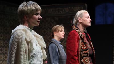 Csehov nővérei újra színpadon: dráma Kisvárdán