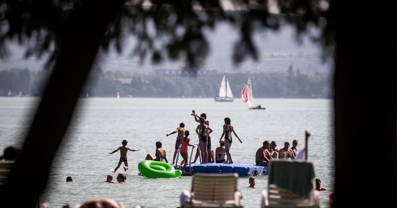 Nyaralás a Balatonnál vagy Görögországban? Összehasonlítás a költségekről