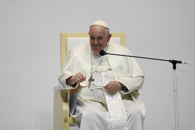 Ferenc pápa újra homofób kifejezéseket használt egy találkozón