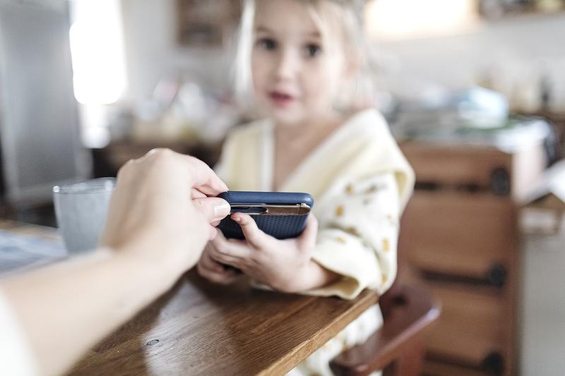 Mobilhasználati szabályok változása cukorbeteg diákoknak