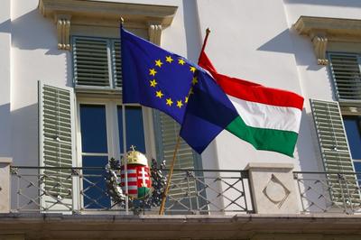 Magyarország az EU soros elnökségével szembenéz a GMO és migrációs kihívásokkal