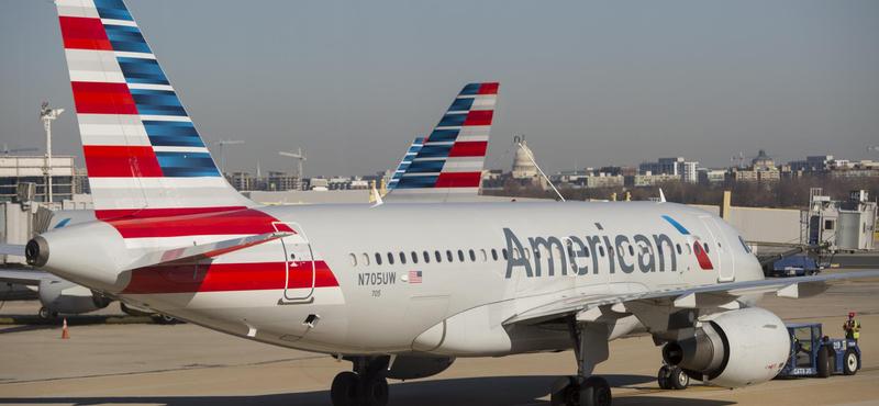 Három férfi rasszizmus miatt perli az American Airlinest