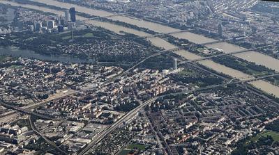 A Duna szombati tetőzése után folyamatos figyelemmel kísérik a helyzetet