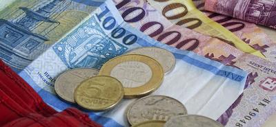 A KSH számításai szerint jelentősen nőttek a fizetések májusban Magyarországon