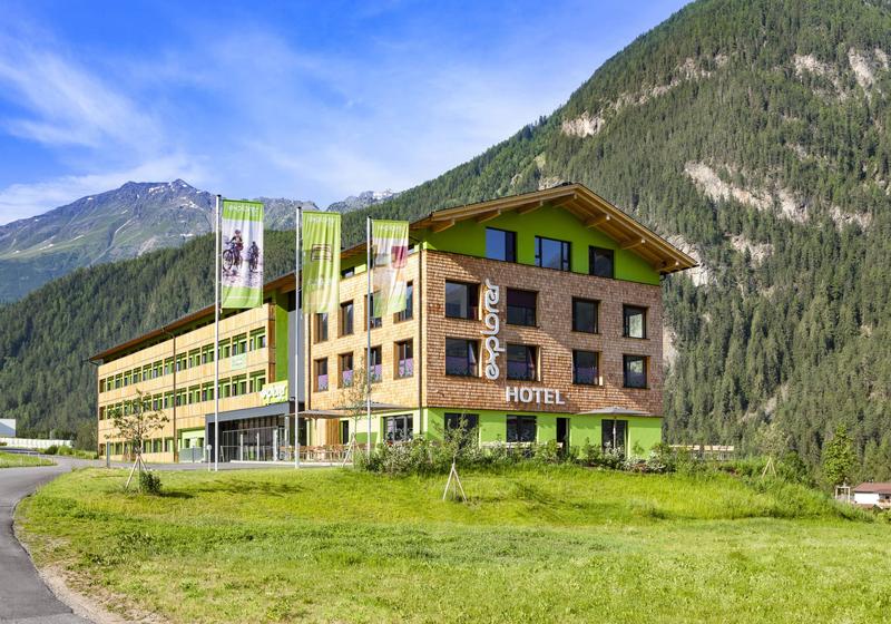Fedezd fel az Alpokat az Explorer Hotels kényelmében