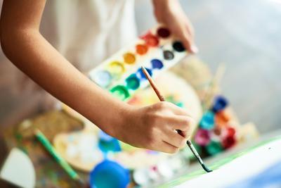 Mérhetővé válik a művészet - Új pályázat hátrányos helyzetű gyerekeknek