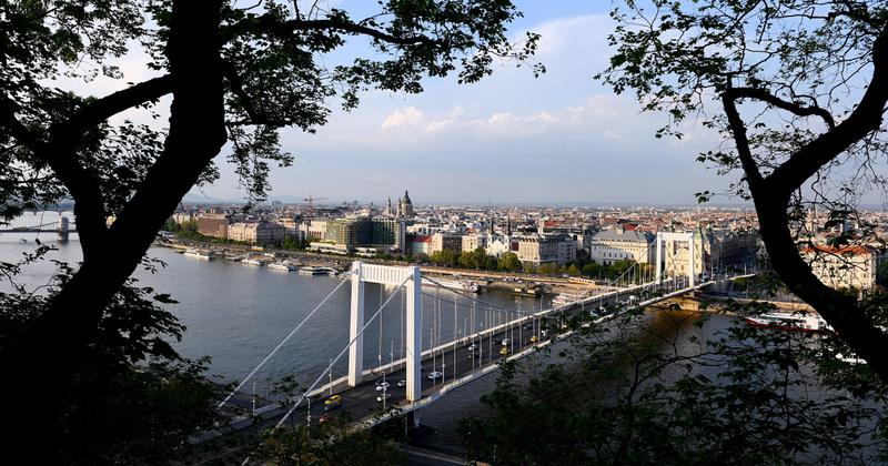 Budapestet felfedező influenszerek a Magyar Turisztikai Ügynökség új filmjében