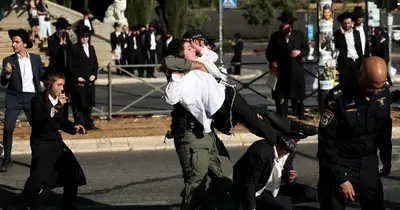 Ultraortodox zsidók tüntetése a katonai szolgálat ellen Jeruzsálemben