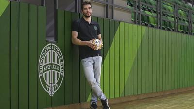 Tóth Ádám az FTC férfi kézilabdacsapatának új jobbszélsője