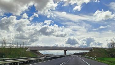 Az M76-os autópálya projektjének felfüggesztése Zalaegerszegen