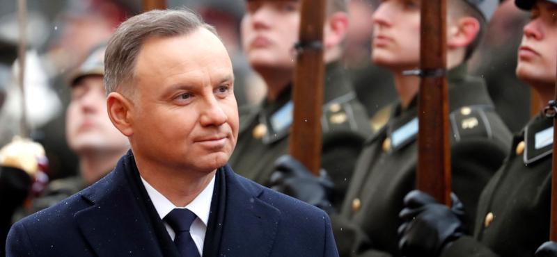 A lengyel elnök és a kormány közötti konfliktus egyre mélyül