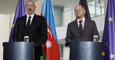 Olaf Scholz felszólítja Azerbajdzsánt az emberi jogok tiszteletére
