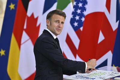 Francia részvények zuhanása Macron választási bejelentése után