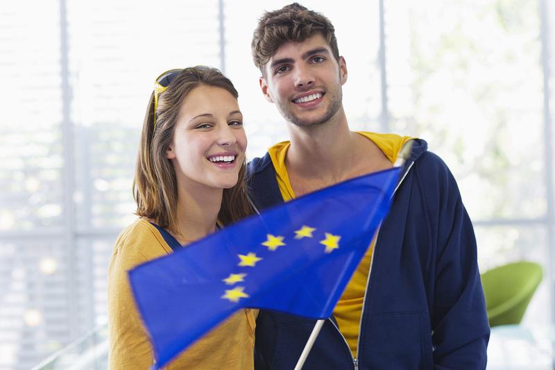 Brüsszel javasolja a brit fiatalok vízummentes mobilitási programját