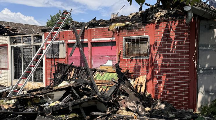 Nagy erőkkel küzdöttek a lángokkal Körmenden egy épületben