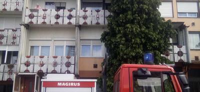 Kétéves kisfiú zárta ki édesanyját az erkélyre Zalaegerszegen