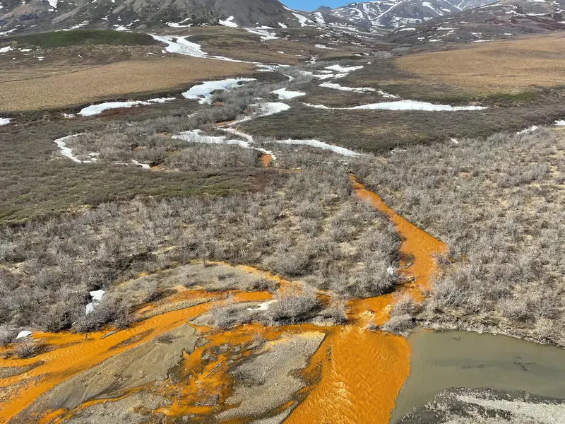 Az alaszkai narancssárga folyók és a klímaváltozás aggasztó jelei