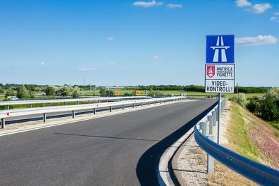 Zavartalan közlekedés jellemzi a magyar autópályákat május 1-jén
