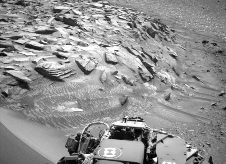 A Curiosity marsjáró folyómederben folytatja a felfedezést a Marson