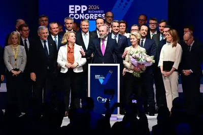 A Fidesz a háborús pszichózis vádjával támadja az Európai Néppártot