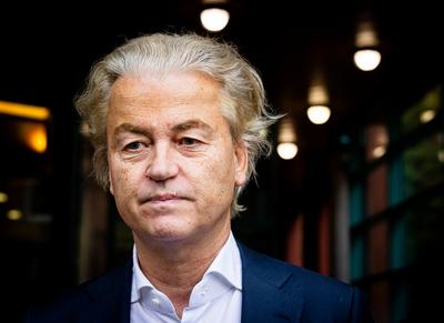 Holland szélsőjobb kormányalakítási nehézségei: Plasterk visszalépése