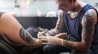 Tetoválások növelhetik a ritka ráktípus, a limfóma kockázatát