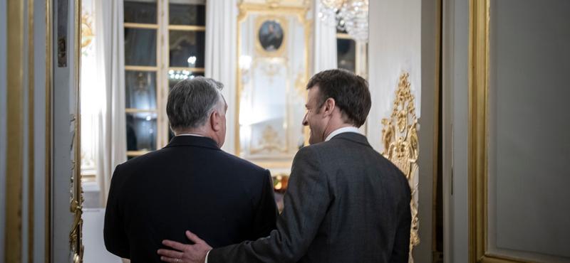 Orbán Viktor Emmanuel Macron francia elnökkel tárgyal Párizsban